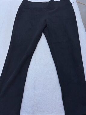 Vince Camuto Black Pants with Pink Size Tag